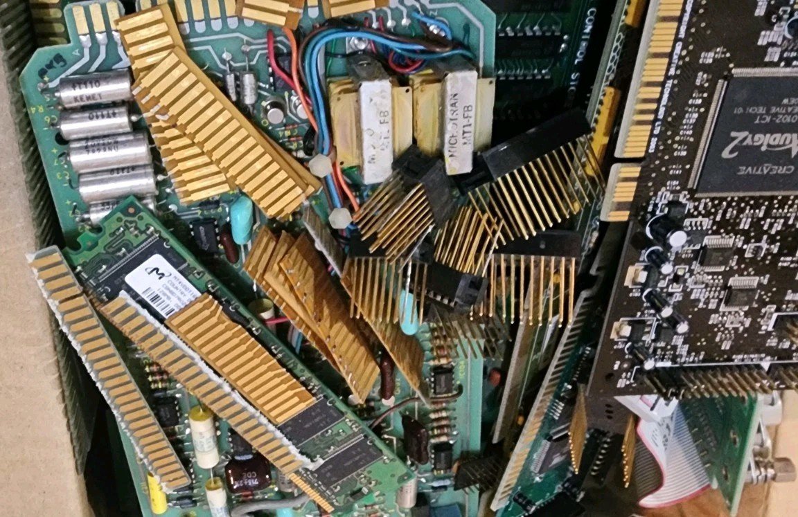 10 Lbs Pounds Scrap Gold Fingers PC Boards Mem CPU Some Vintage Metals Recovery