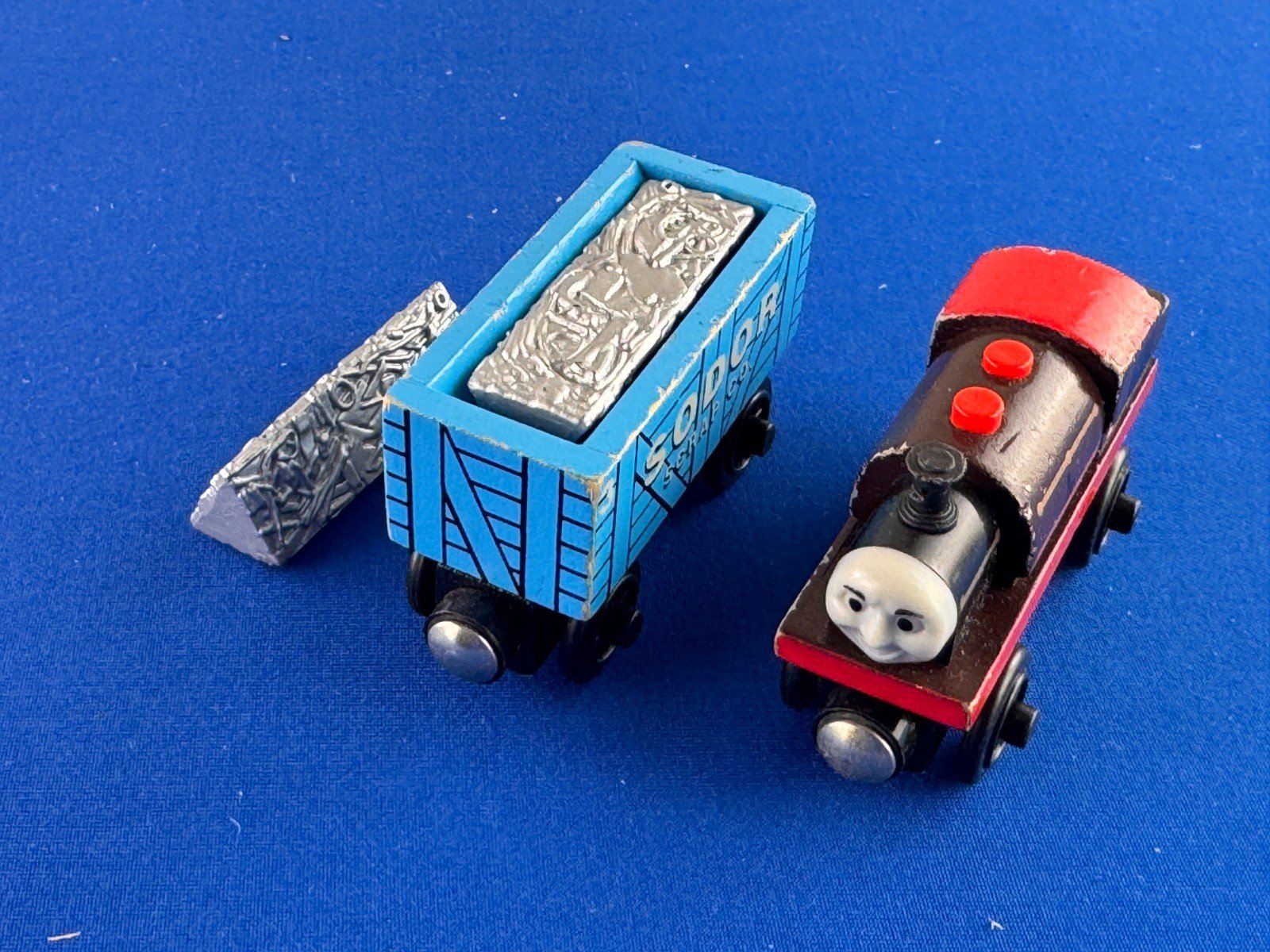 BERTRAM and SCRAP CAR (2001) / Thomas & Friends Wooden Train