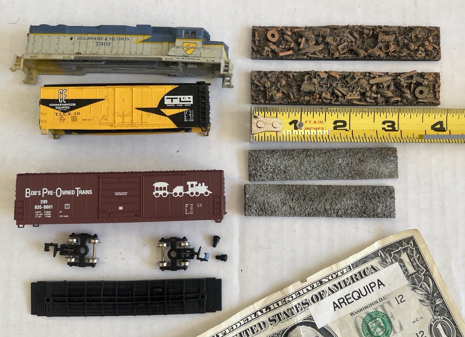 Lot N HO Scale train PARTS boxcar Brachmann Coal top Junk scrap for gondola car