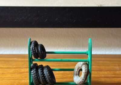 Vintage Dinky Toys #786 Dunlop Tire Rack β Service Station Accessory